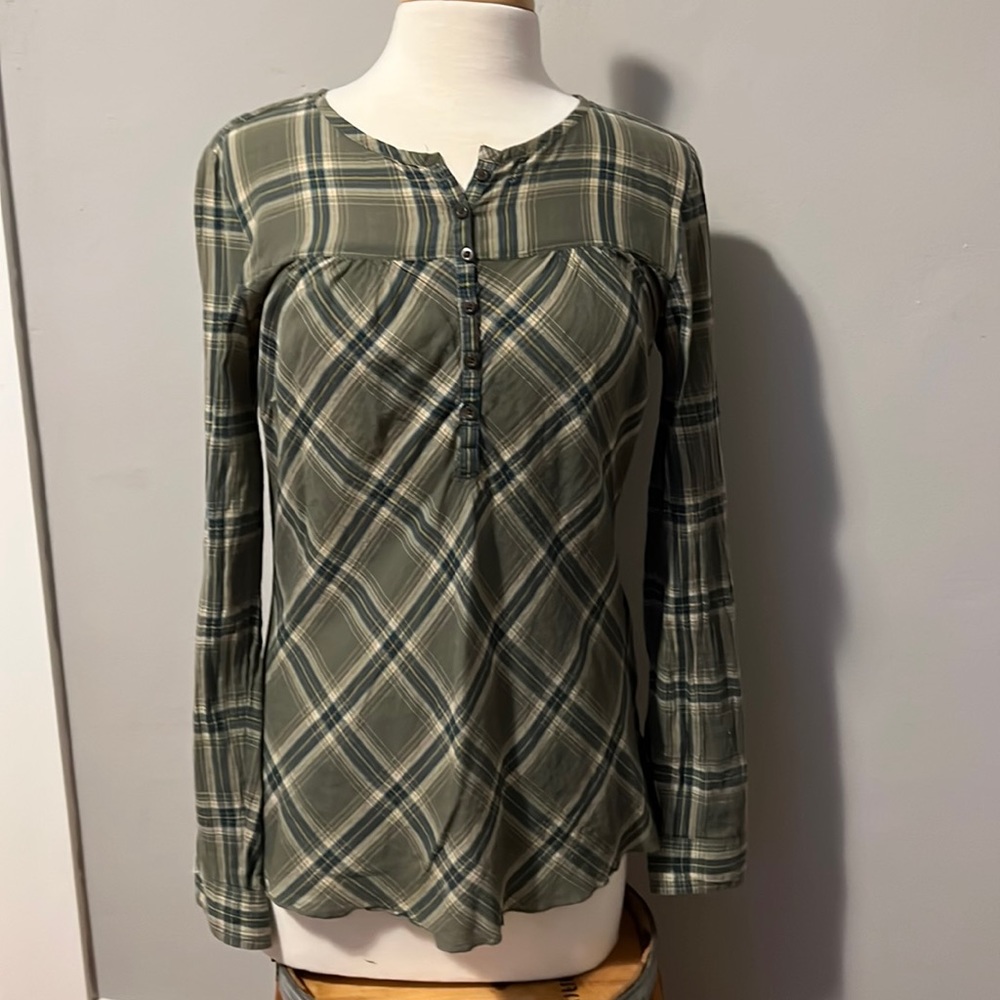 Light weight cute shirt